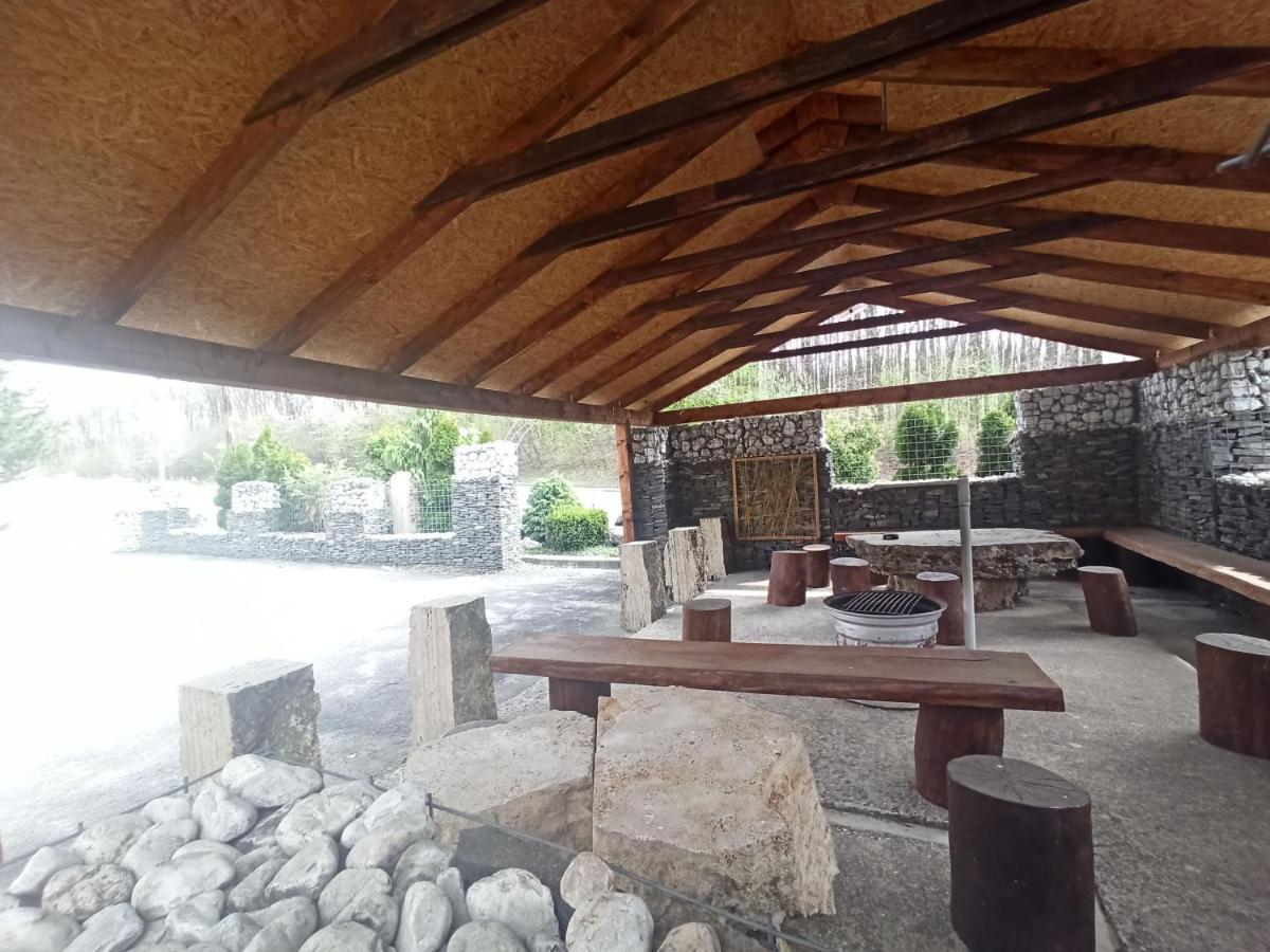 Motel Šofér Valkóc Kültér fotó
