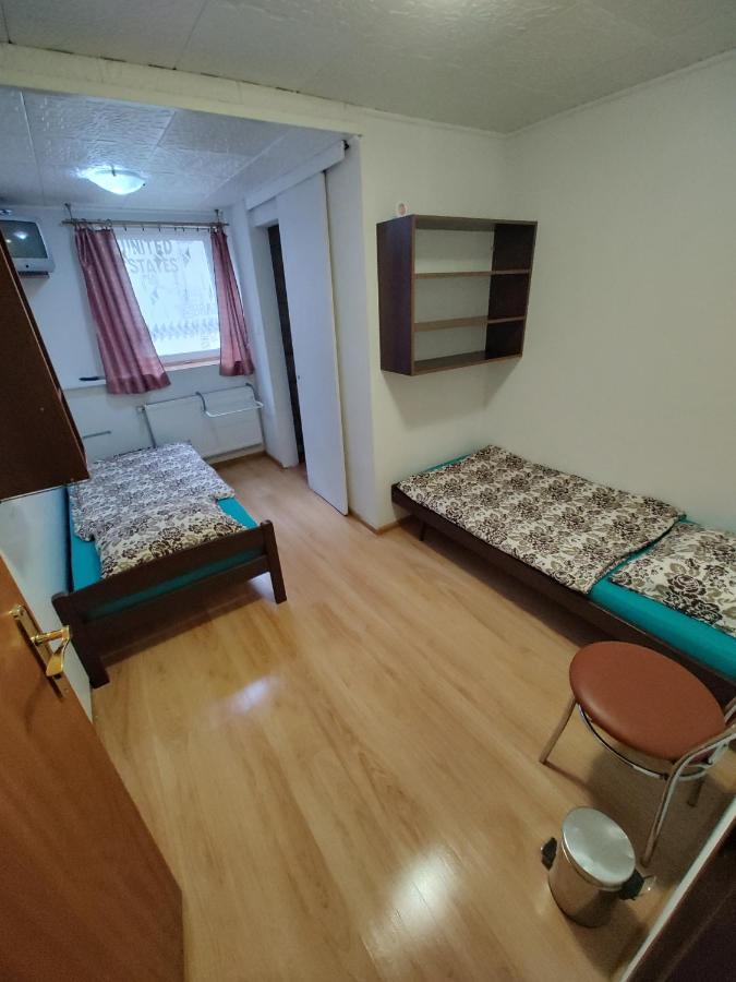 Motel Šofér Valkóc Kültér fotó